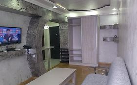 Irakli'S Apartment With Sea View