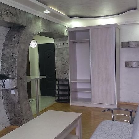 Irakli'S Apartment With Sea View Batum Dış mekan fotoğraf